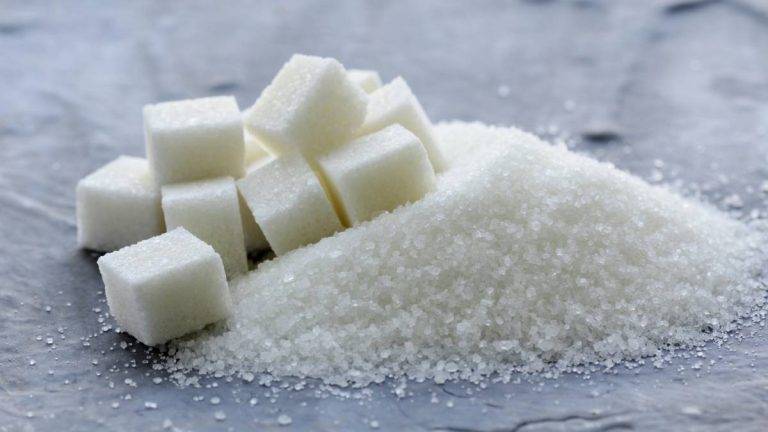 Señalan que 80 por ciento de población consume azúcar de manera excesiva