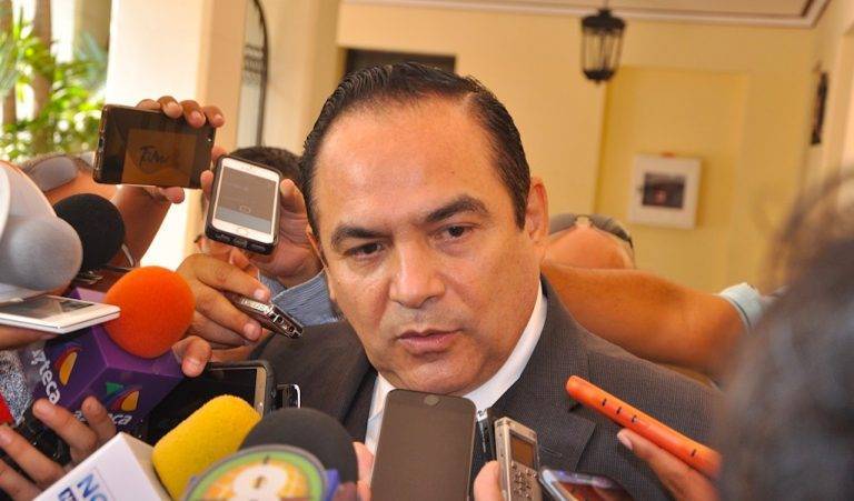 Si partidos quieren evitar sanciones deben cumplir la ley: Trujillo