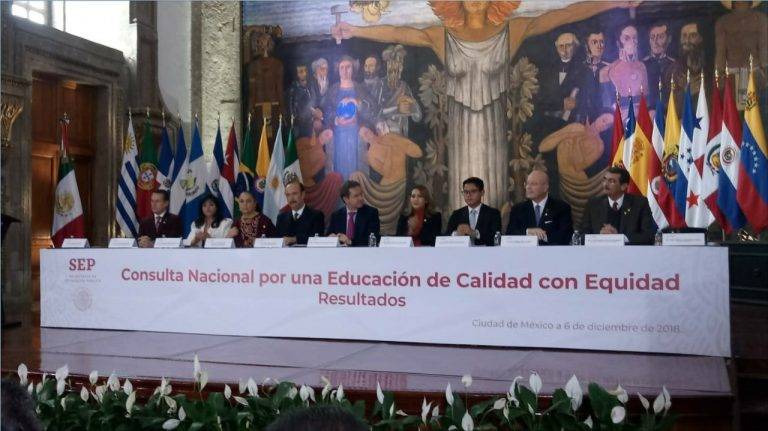 Participa Rector de la UAT en reunión con el titular de la SEP en México