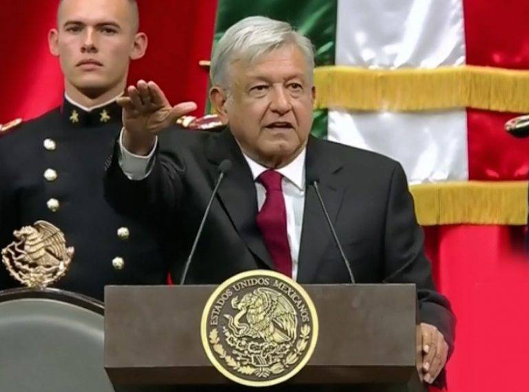 López Obrador rinde protesta como presidente constitucional de México