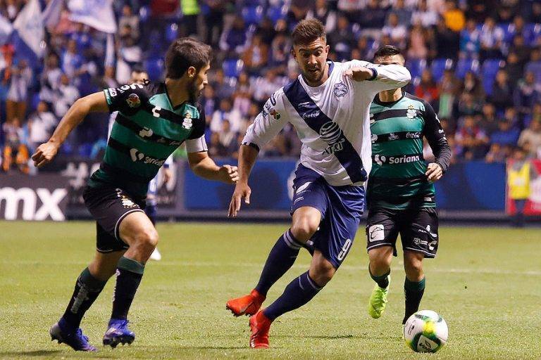 Puebla y Santos Laguna empatan 1-1 en el Cuauhtémoc