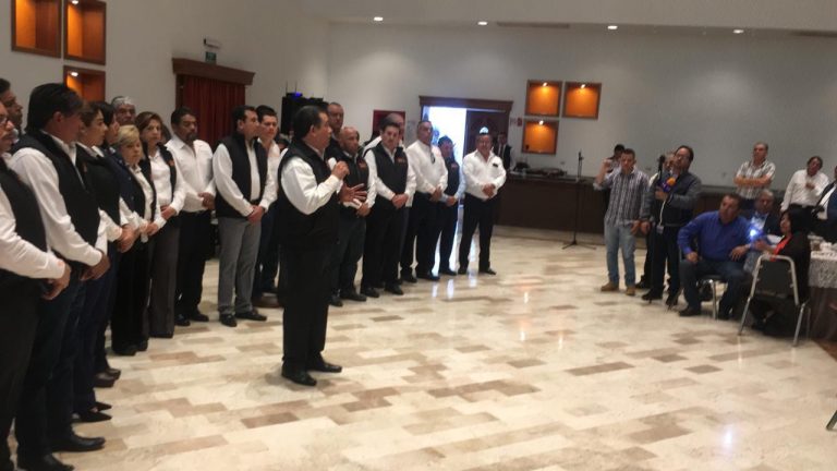 Arremete Rigo contra sus compañeros del SNTE