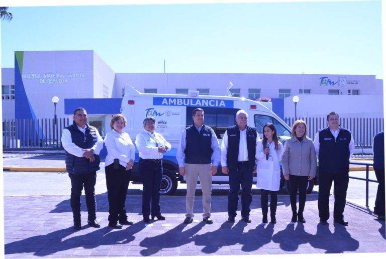 Entrega Gobernador 3 nuevas ambulancias a hospitales de Reynosa.