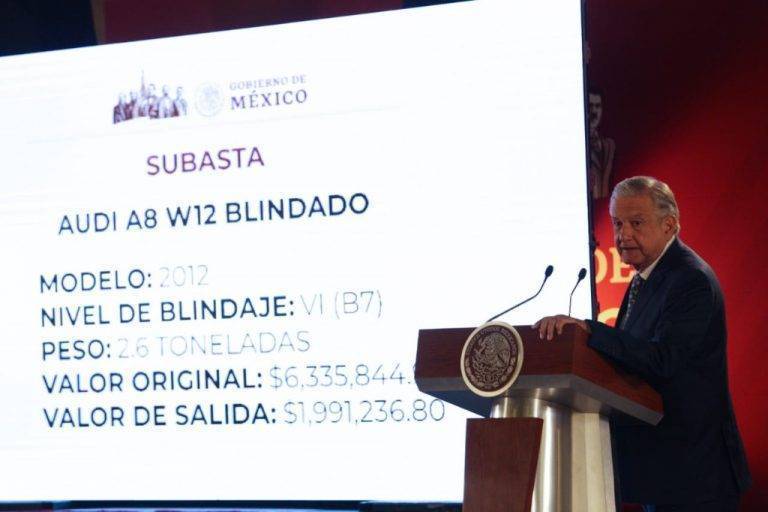 «Tianguis» de autos oficiales blindados, anuncia AMLO