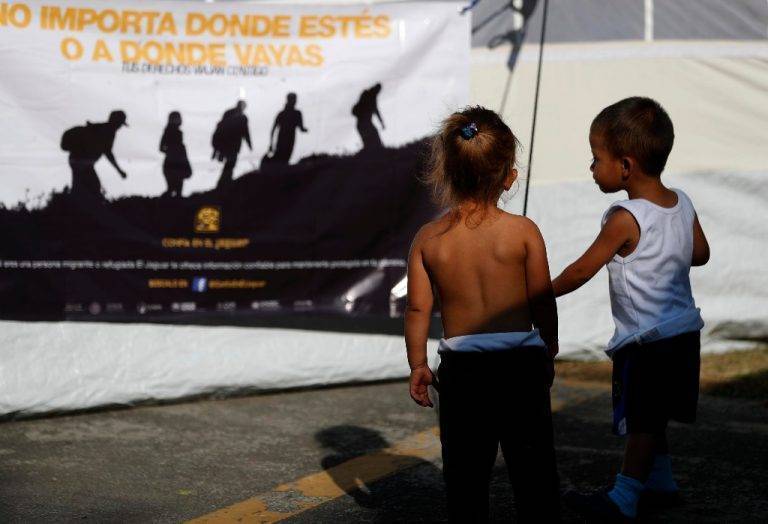Alejandro Sanz y Save the Children exigen proteger a niños migrantes