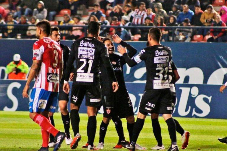 Necaxa le pega a Atlético San Luis en fecha 1 de Copa MX