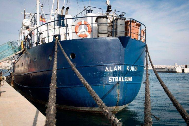 Barco alemán es bautizado como niño refugiado fallecido en Turquí­a