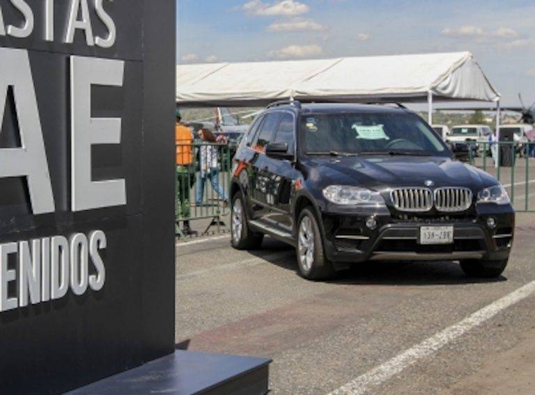 Compran «La Bestia» mexicana en casi dos millones de pesos