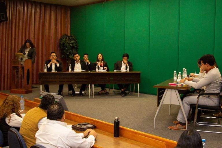 Derecho y Veterinaria ganan debate estudiantil de la UAT
