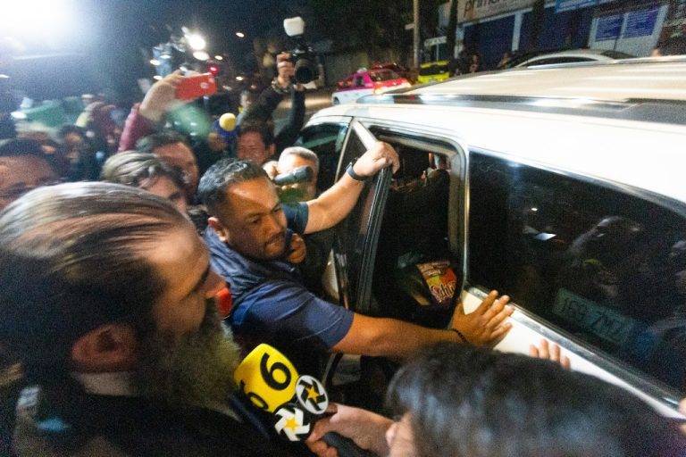 «Ya estoy libre cabrones, agárrense», dijo Padrés; pide disculpas