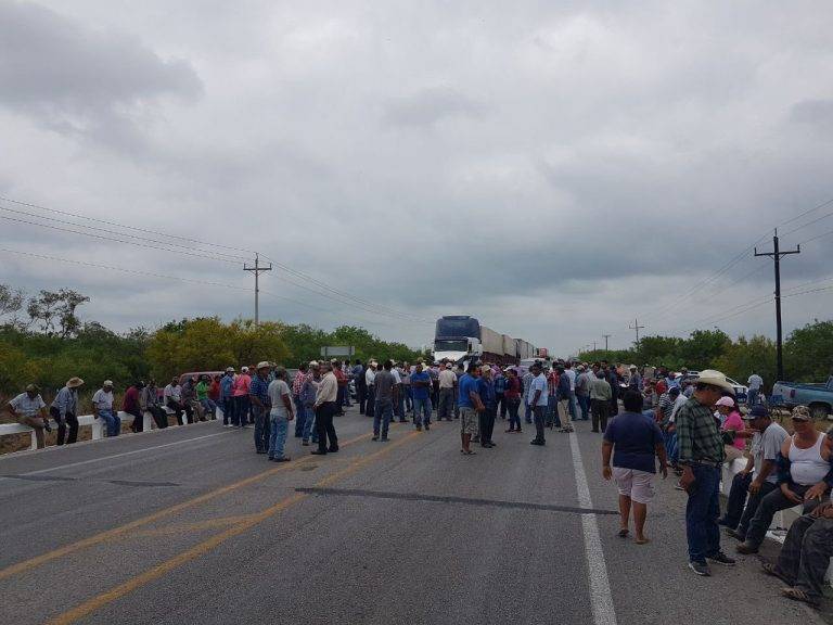 Bloques de carretera son propiciados por reducción en PROCAMPO: Longoria