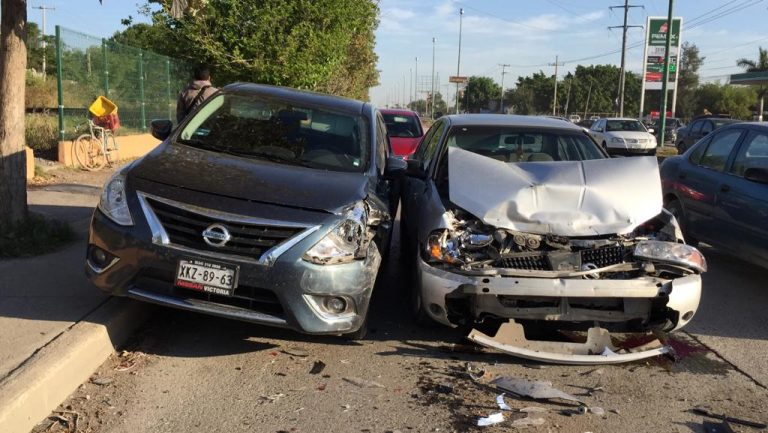 Se registra choque múltiple en el eje vial