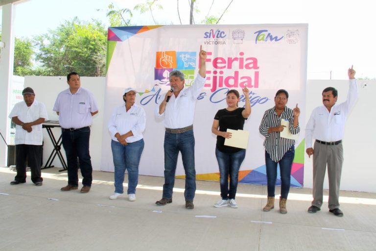 Reconocen trabajo de Xico en Feria Ejidal de Santa Librada