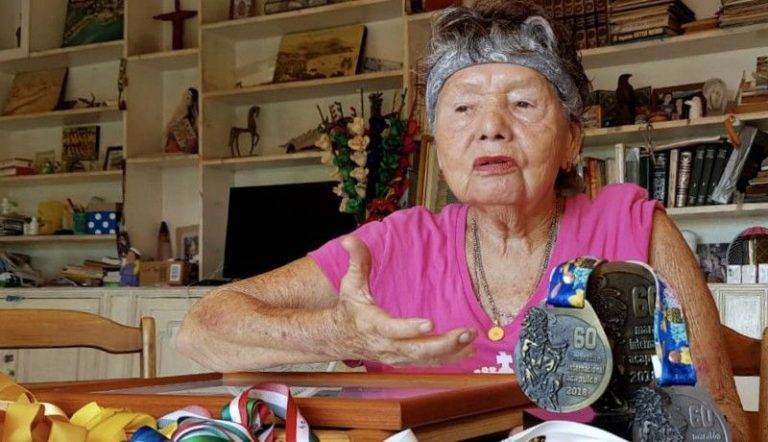 Marí­a Walls,nadadora que a sus 82 años ha ganado más de 2 mil medallas