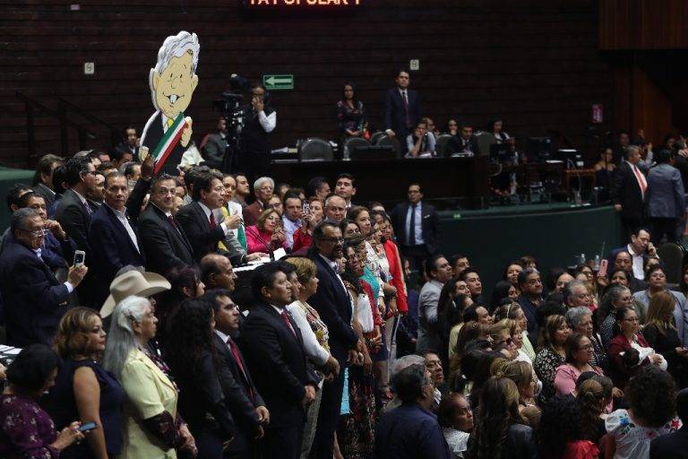 Diputados aprueban proyecto de revocación de mandato