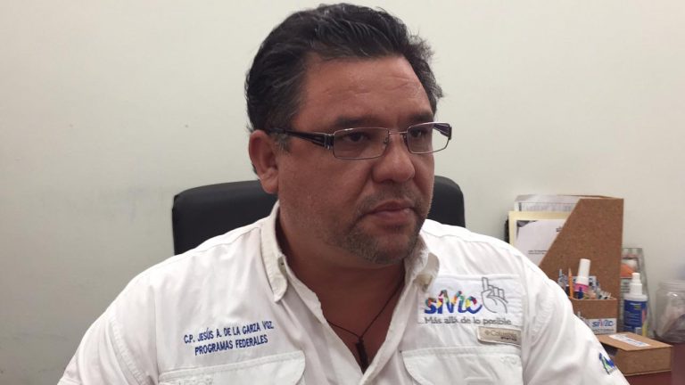 Asesoran a solicitantes de programas sociales