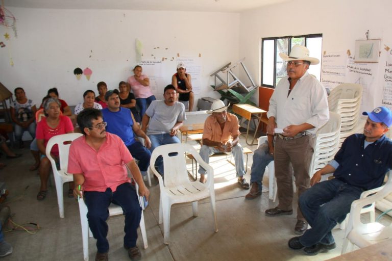 Reconocen familias del Ejido Boca de Juan Capitán, apoyo en problemática del agua en Victoria