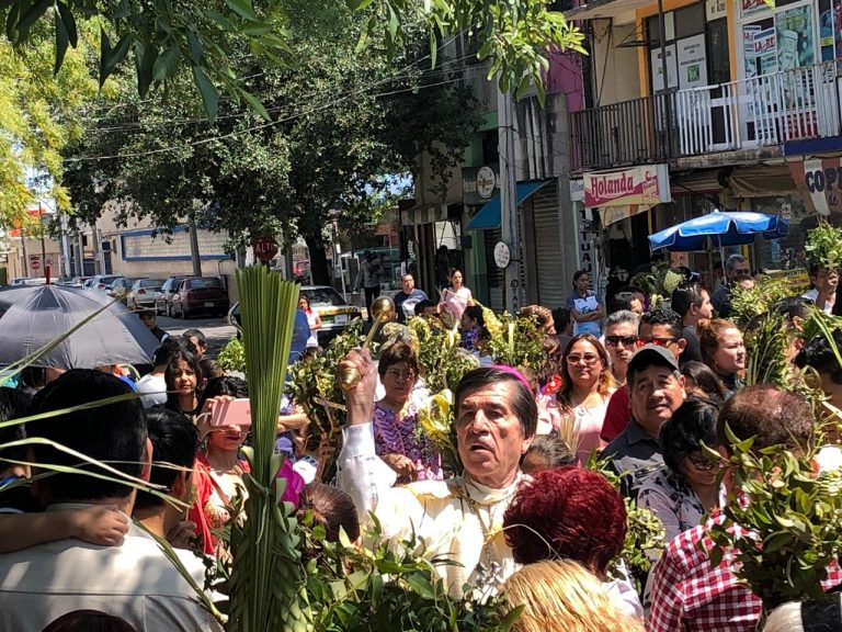 Inicia Semana Santa con domingo de ramos