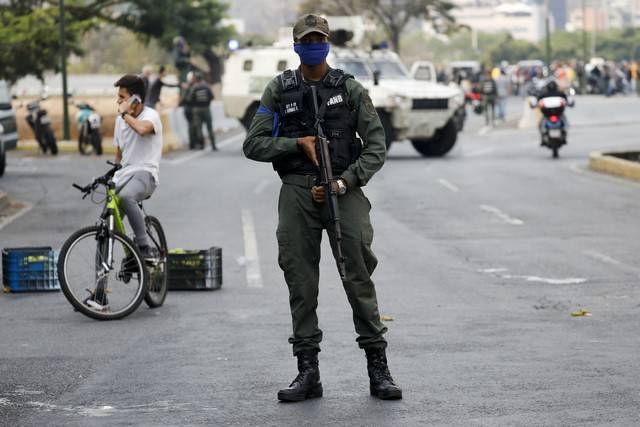 Sofoca Maduro intento de golpe de Estado