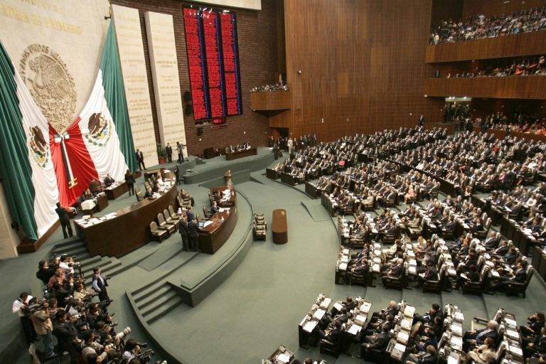 Desaprueban diputados asignación de escoltas a Fox