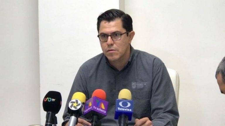 Renuncia Fiscal Especializado de Delitos Electorales