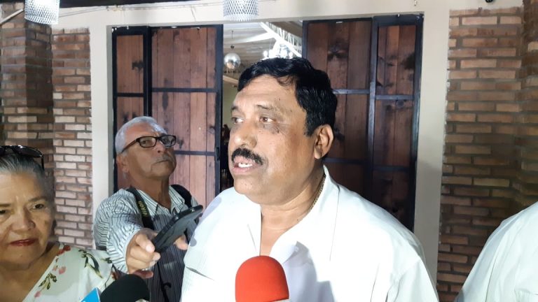 Celebrarán maestros jubilados con Reforma Educativa