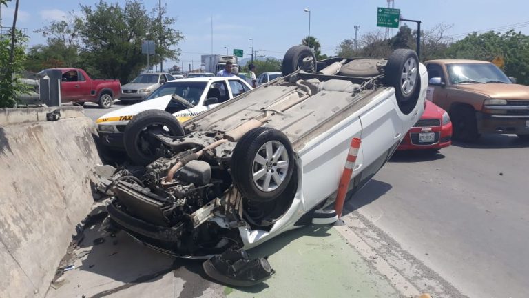 Taxista ocasiona aparatoso accidente en la Horacio Terán