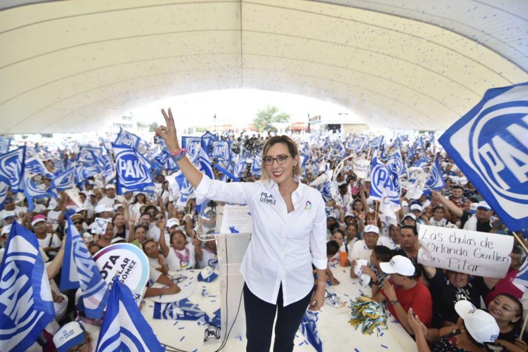 Distrito 14 se pinta de azul con Pilar Gómez