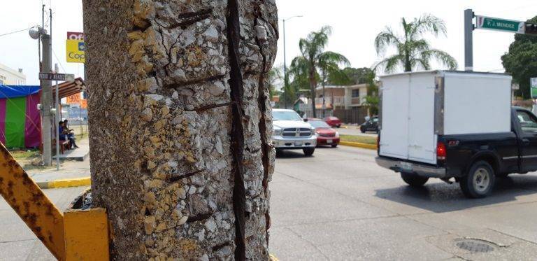 Urgente cambiar más de 40 postes del alumbrado público