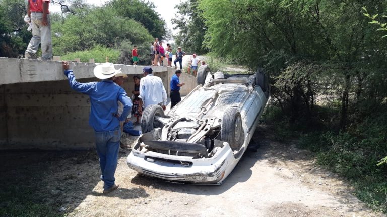 Cae de puente del rí­o San Marcos al conducir ebrio