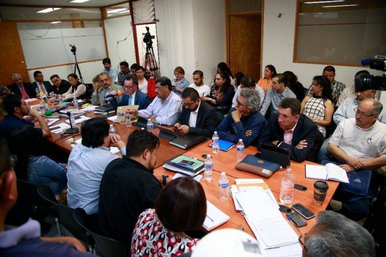 Cede la UAM y acepta pagar 100% de salarios caí­dos que exige sindicato