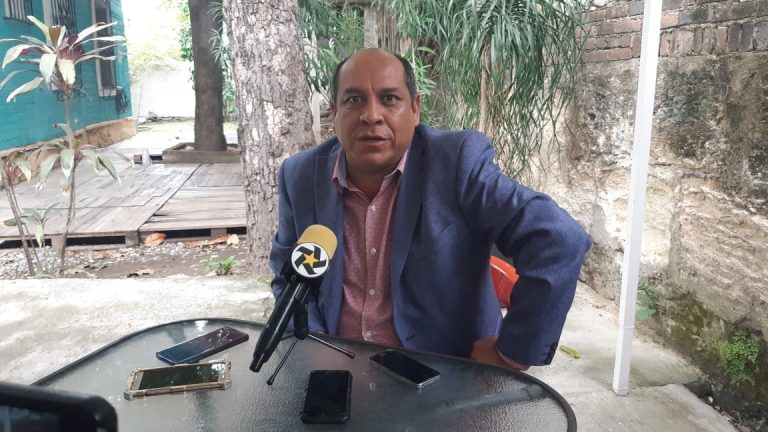 uniformes neutros afectará mentalidad de niños, afirma pastor