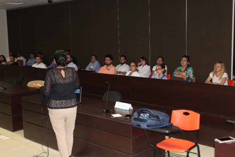 Servidores públicos se capacitan sobre los â€œDerechos Humanos de las Mujeresâ€