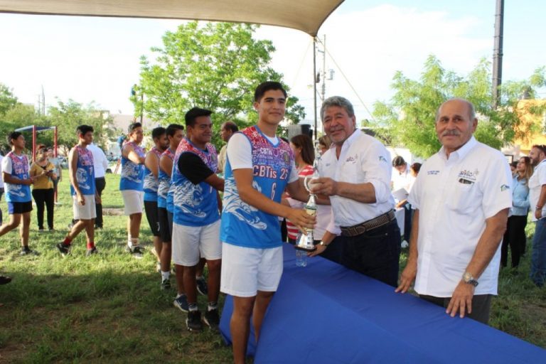 Encabeza Xico premiación de campeones de la â€œLiga Municipal Estudiantil de Victoriaâ€.