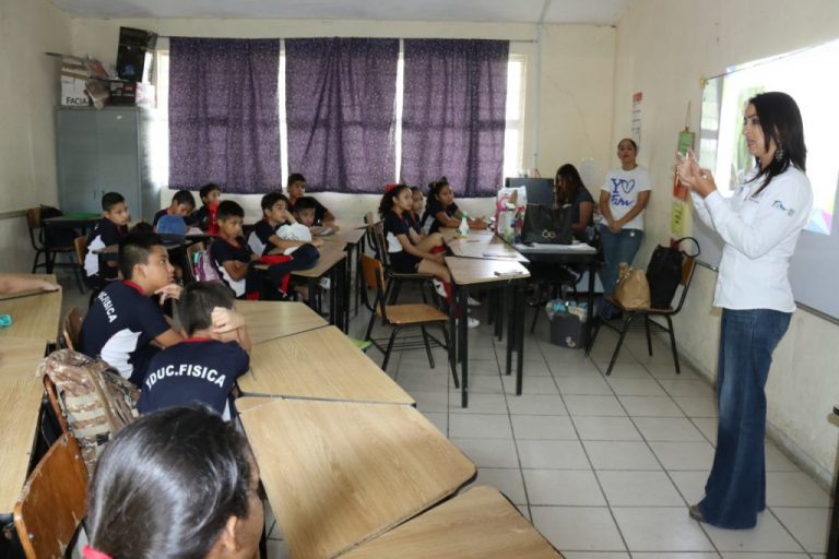 Fomenta Municipio la conservación del Loro Tamaulipeco