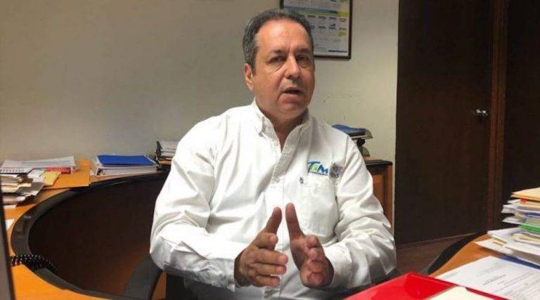 Pide SET a padres denunciar a quien condicione la entrega de documentos