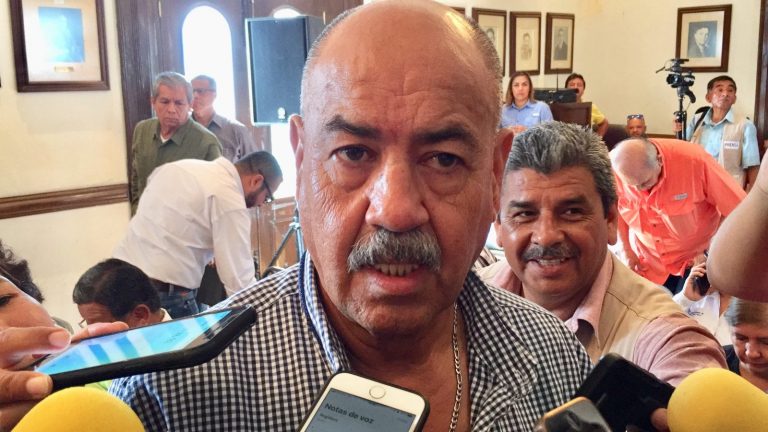 Darán â€œJalones de Orejaâ€ a policí­as estatales que usurpen funciones