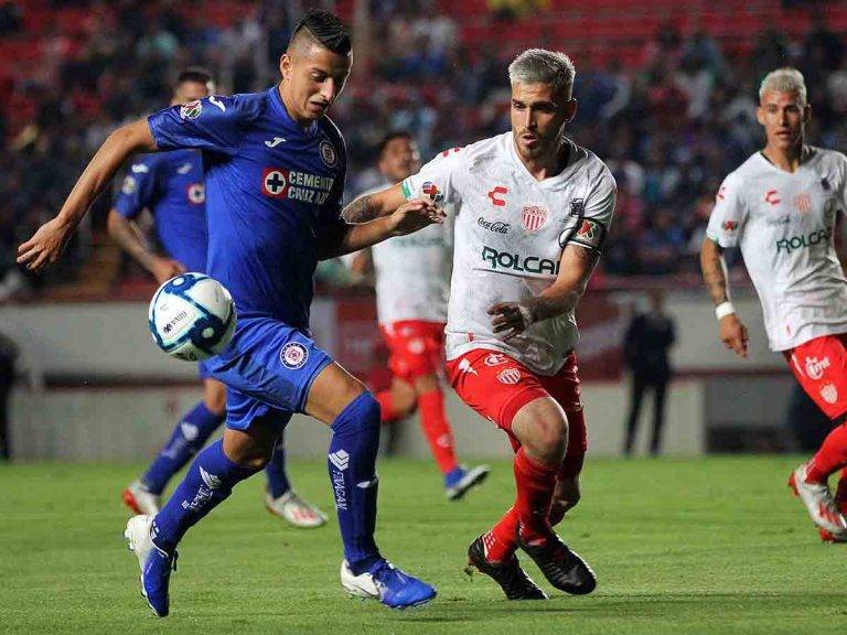 Cruz Azul y Necaxa firman primer empate del torneo