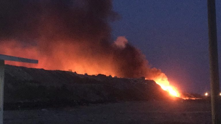 Se incendia relleno sanitario de Victoria