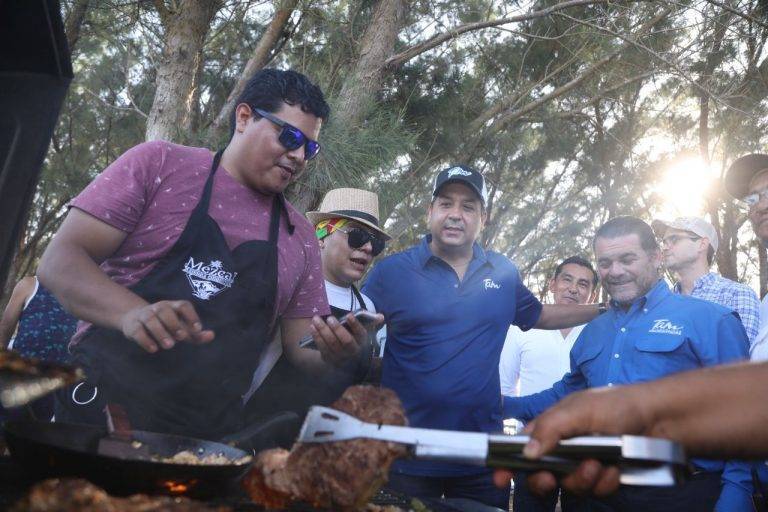 Familias disfrutaron actividades de La Pesca Beach Fest