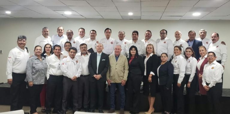 Directores de CBTIS sostiene reunión con Oficial Mayor de SEP