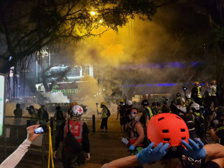 Protestas en Hong Kong  llegan al noveno fin de semana, hay más tensión y más violencia: