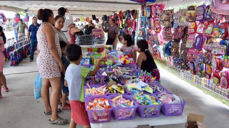 Beneficia Gobierno de Altamira economí­a familiar con Feria de Regreso a Clases 2019