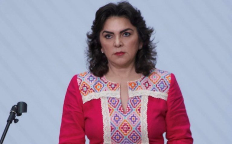 Renuncia Ivonne Ortega al PRI