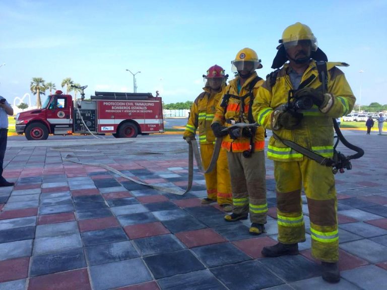 Realizan simulacro de incendio en Torre Bicentenario