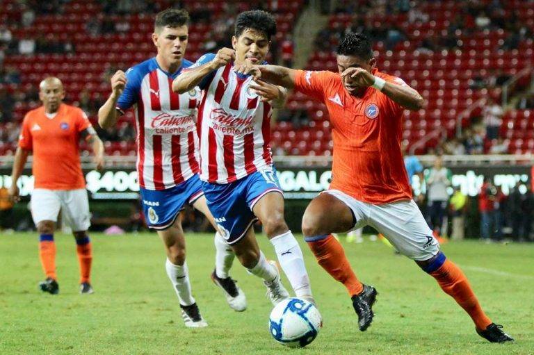 Papelón de Chivas en casa ante Correcaminos