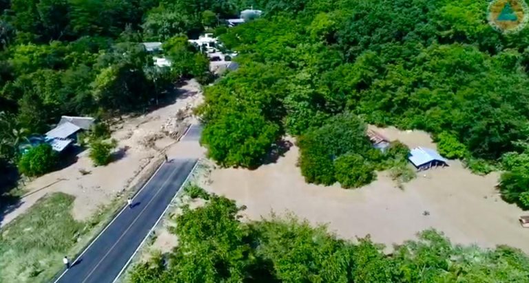 Continuan varias comunidades bajo el agua en Ocampo: Pedro Granados