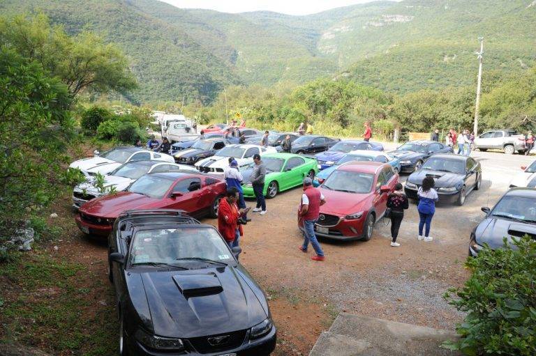 Clubes Mustang del paí­s recorren carreteras de Tamaulipas.