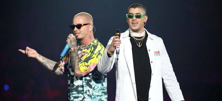 El reguetón llega al Super Bowl: J Balvin y Bad Bunny cantarán al medio tiempo