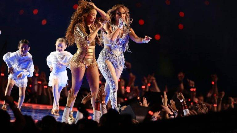 Llenan Jennifer Lopez y Shakira de sabor latino el Super Bowl LIV